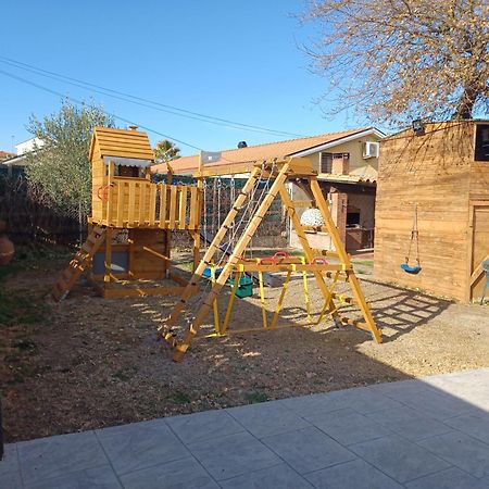 Вілла Piscina De Sal Barbacoa Wifi, Parking Gratis, 3 Min Pga Casa El Roble Жерона Екстер'єр фото